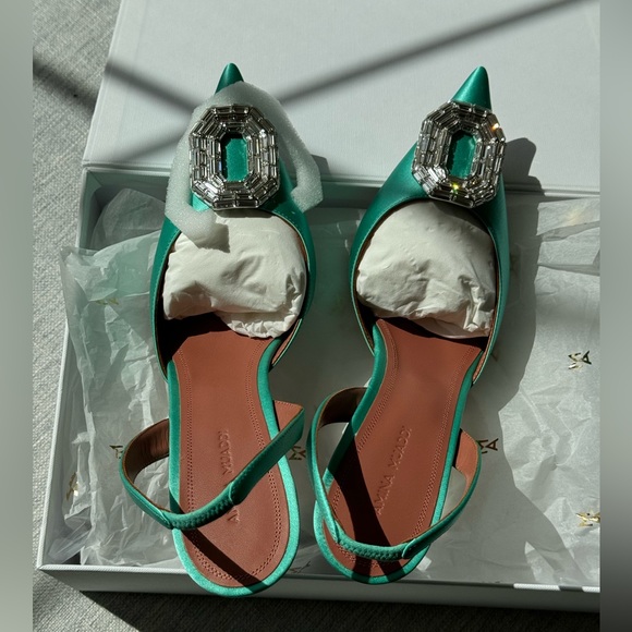 NEW Amina Muaddi women’s Camelia Crystal Buckle Slingback Pump. Size 39.5 - Picture 6 of 9